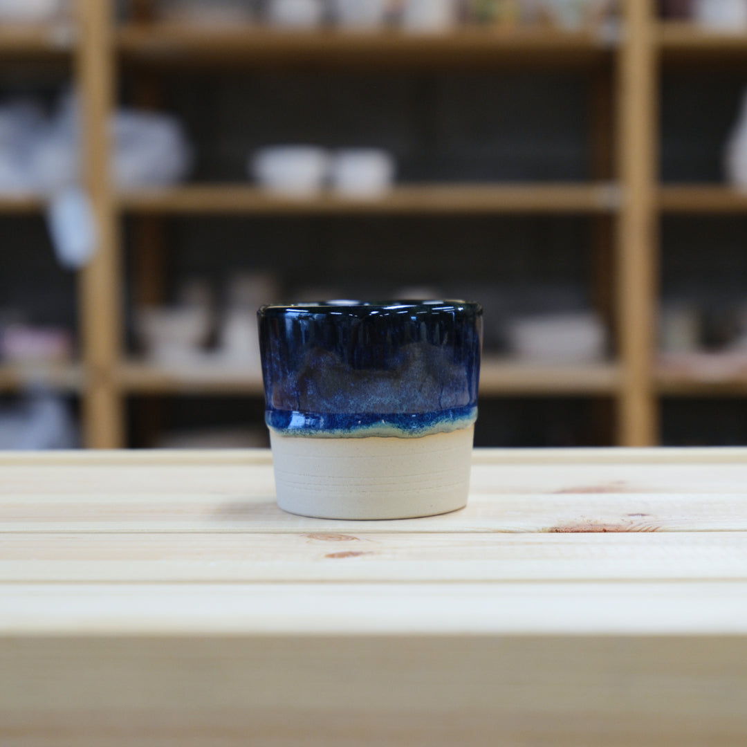 V Cup Medium Blue Wave