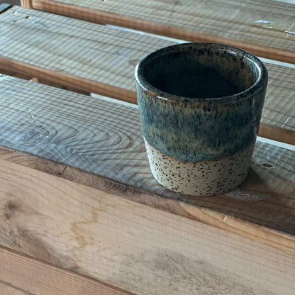 Sprinkled V Cup - Green & brown