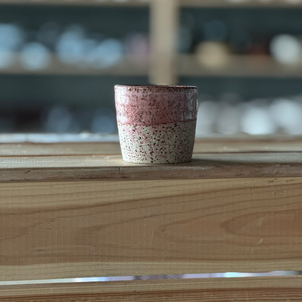 Sprinkled V Cup - Green & brown