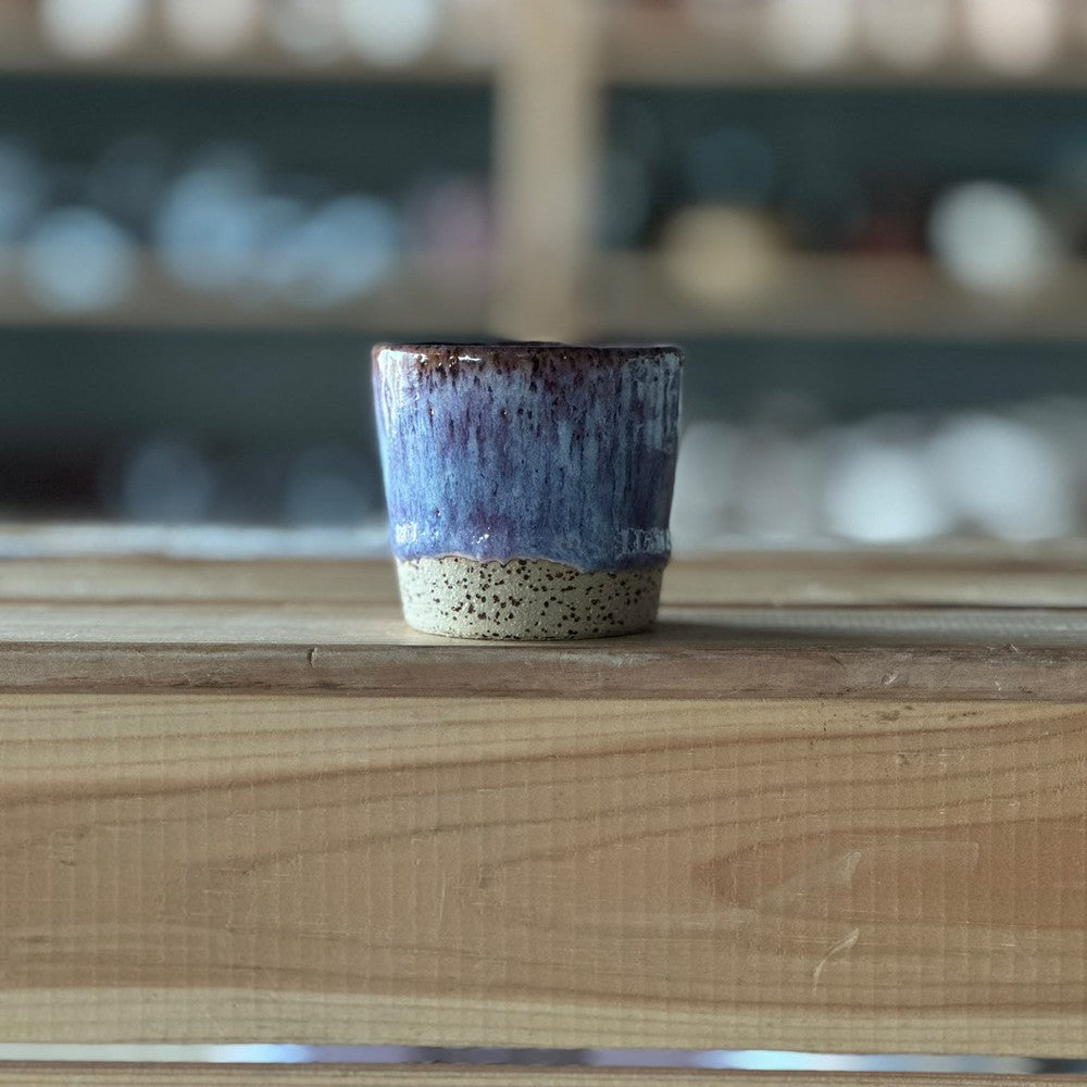 Sprinkled V Cup - Green & brown