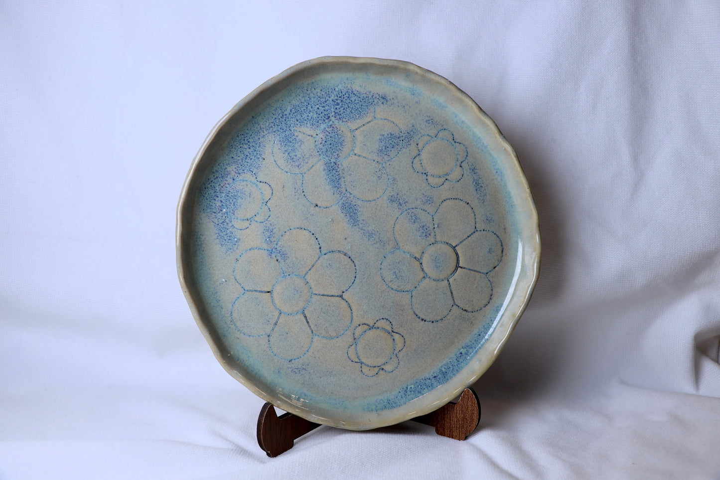 Floral Plate pottery workshop at Ceramic Cube