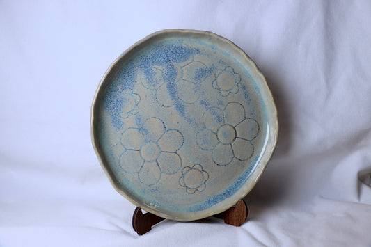 Floral Plate pottery workshop at Ceramic Cube