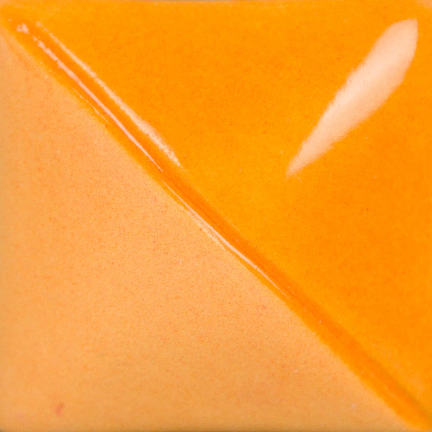 Apricot UG-223 Cone 06 oxidation
